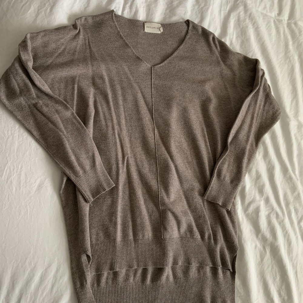 V neck sweater
